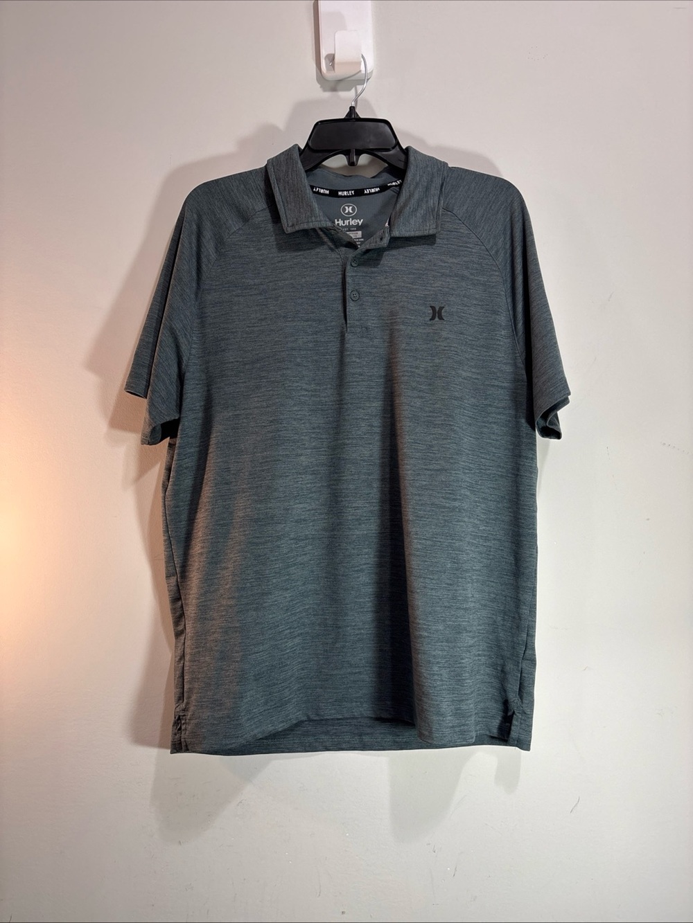 Hurley Men's Grey Heather Polo Shirt. 1412